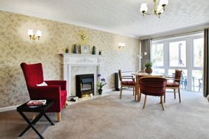 COMMUNAL LOUNGE- click for photo gallery